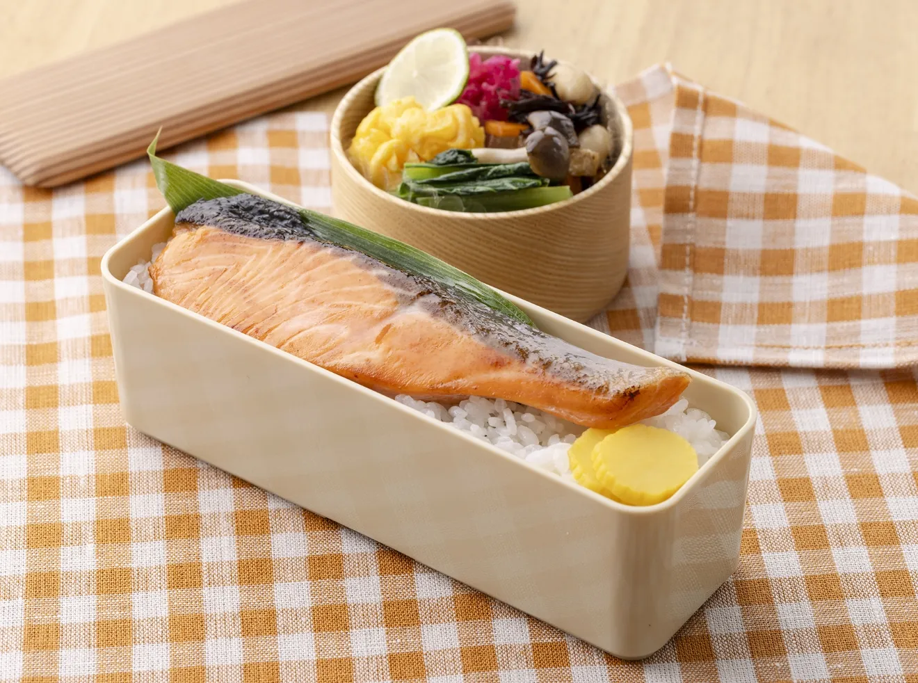 鮭のだし醤油焼き弁当のイメージ