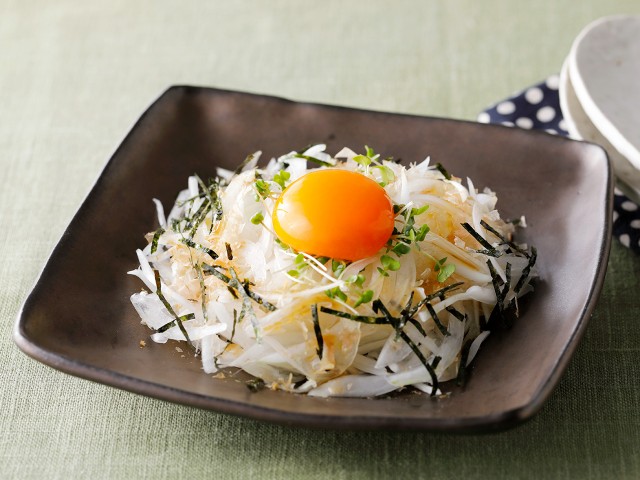 新玉ねぎのサラダ カマダレシピ 鎌田醤油 かまだしょうゆ 公式通販サイト 新玉ねぎのサラダ カマダレシピ 鎌田醤油 かまだしょうゆ 公式通販サイト
