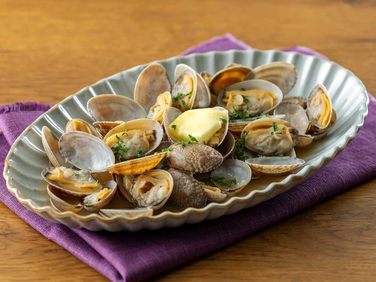アサリのにんにくだし醤油蒸し｜カマダレシピ｜鎌田醤油（かまだ