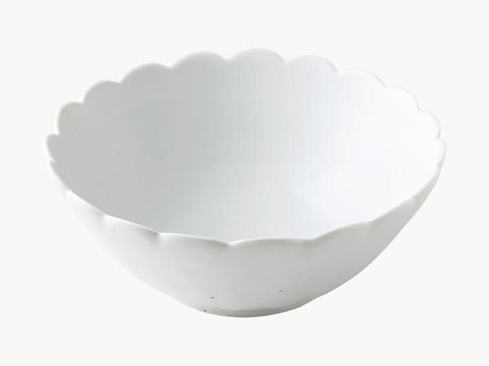 白磁 輪花5.5寸深鉢｜鎌田醤油（かまだしょうゆ）公式通販サイト