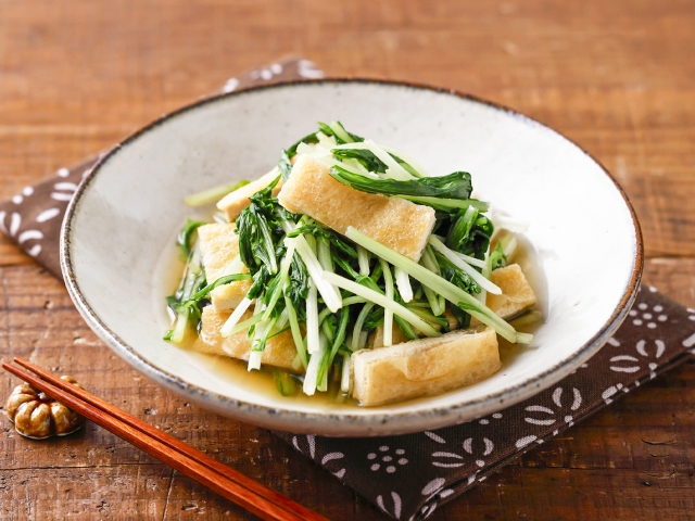 水菜と油揚げの煮物｜カマダレシピ｜鎌田醤油（かまだしょうゆ）公式