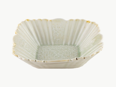 灰青秞輪花角鉢