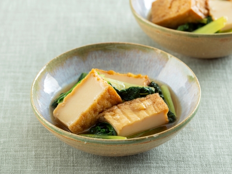 厚揚げと小松菜の煮物