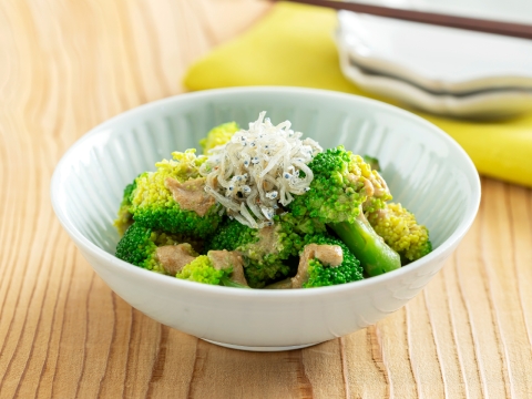 ブロッコリーのぽん酢ごま和え