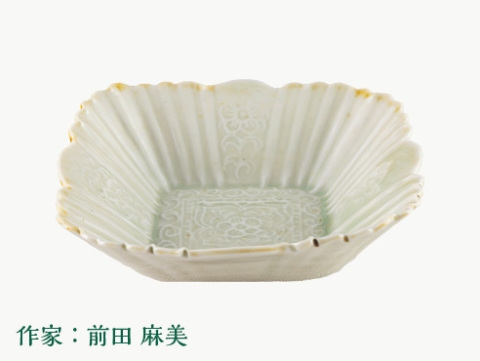 灰青秞輪花角鉢