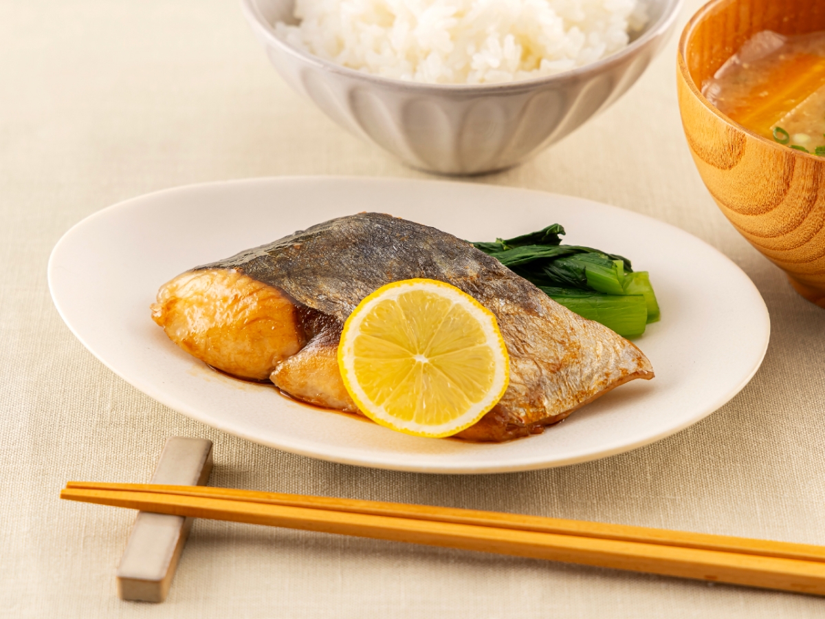 レモン風味のサワラだし醤油焼き