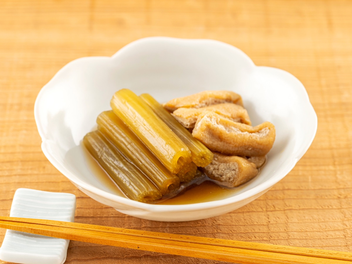 ふきと油揚げの煮物