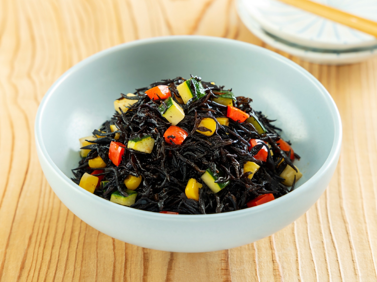 夏野菜とひじきの煮物