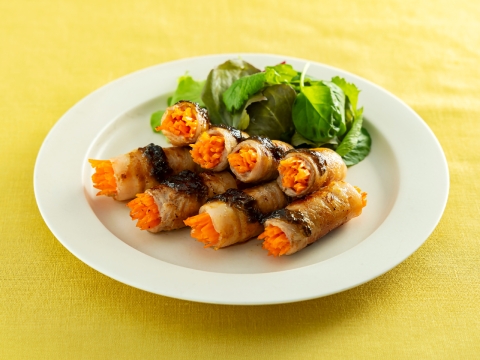 肉巻きにんじんの海苔佃煮のせ