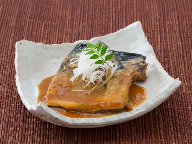 サバの味噌煮 サバの味噌煮｜カマダレシピ｜鎌田醤油（かまだしょうゆ）公式通販サイト