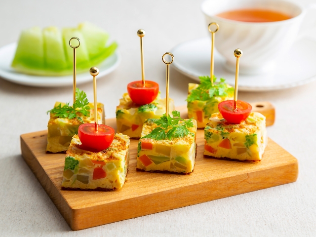 ひとくちスパニッシュオムレツ｜カマダレシピ｜鎌田醤油（かまだ